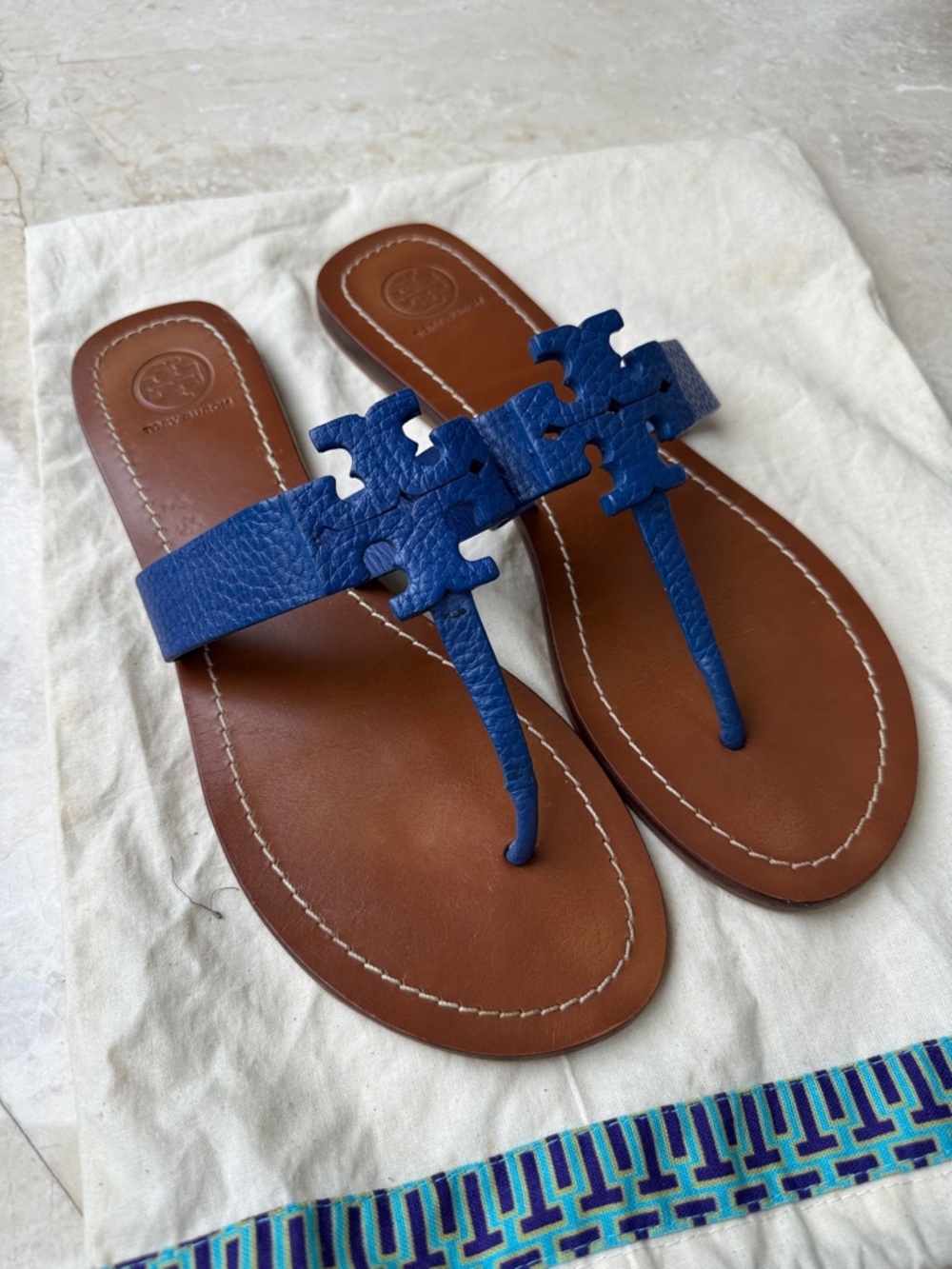 Tory Burch Royal Blue Leather Logo Thong Sandals with Brown Footbed